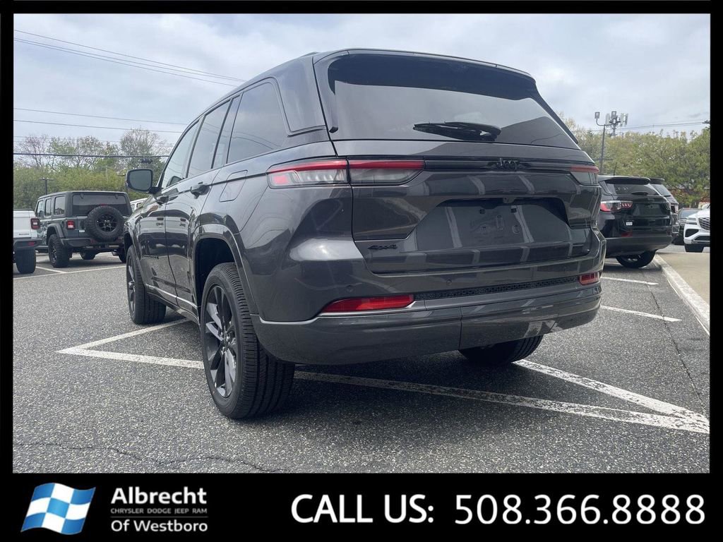 New 2026 Jeep Grand Cherokee Limited AWD/4WD image 3