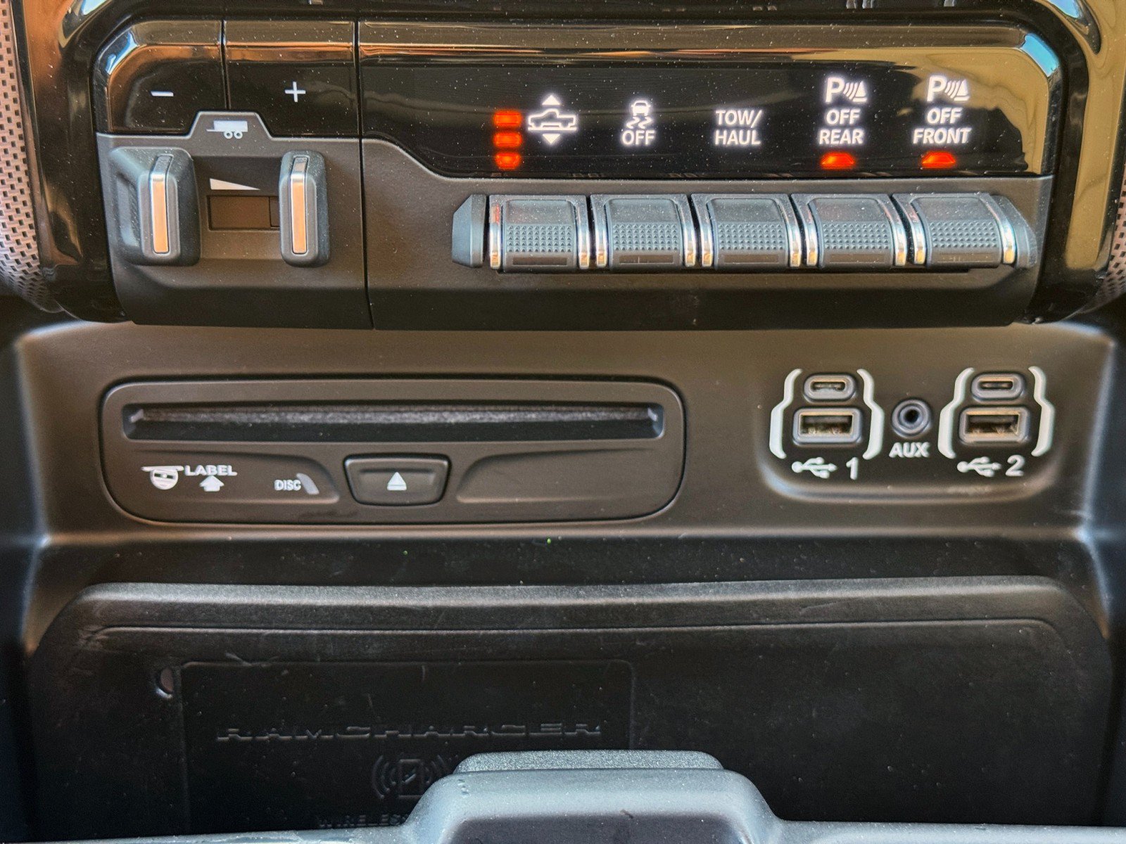 Used 2019 RAM 1500 Limited w/ Advanced Safety Group RWD image 31
