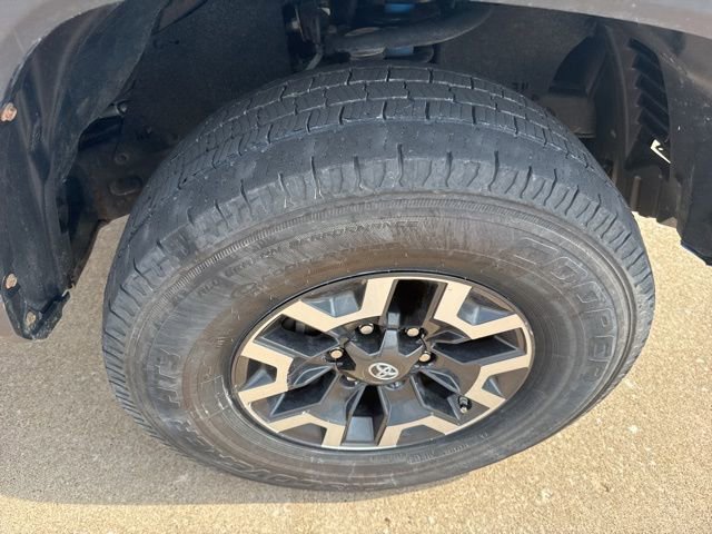 Used 2020 Toyota Tacoma TRD Off-Road image 58