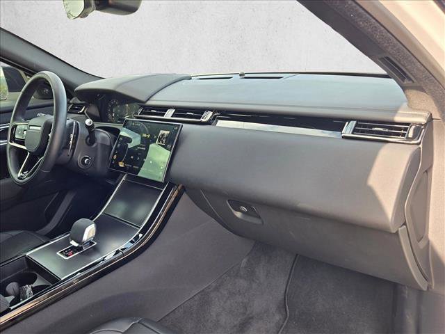 Certified 2026 Land Rover Range Rover Velar Dynamic SE image 21