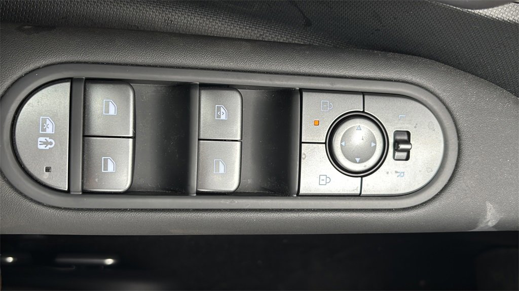 Certified 2025 Hyundai Ioniq 5 SE image 15