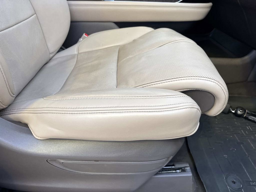 Used 2022 Lincoln Navigator L Reserve image 12