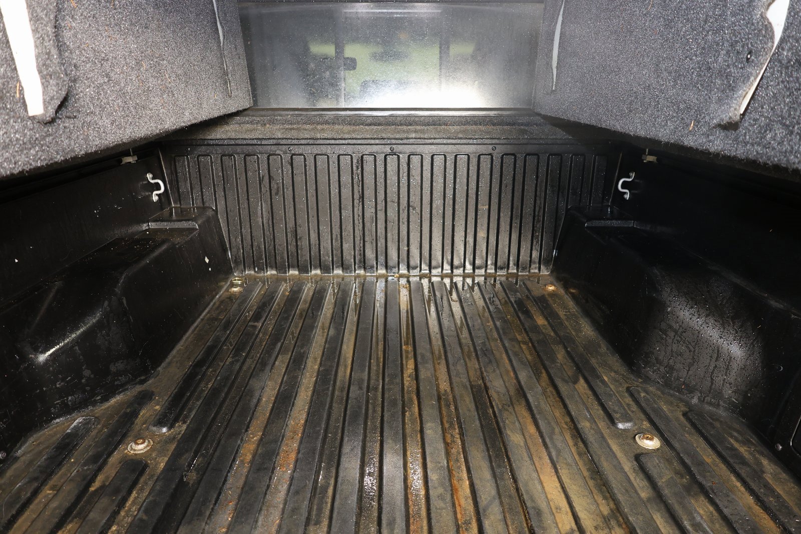 Used 2017 Toyota Tacoma SR image 15