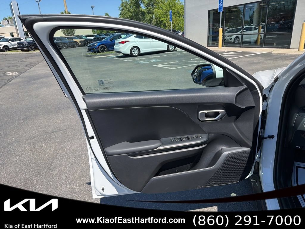 New 2026 Kia K4 FWD image 23