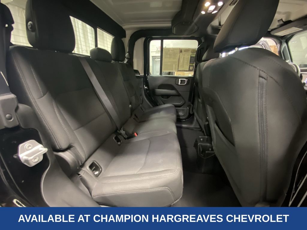 Used 2023 Jeep Gladiator Overland image 35