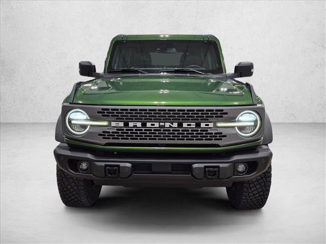 Used 2023 Ford Bronco Badlands w/ Sasquatch Package AWD/4WD video 2