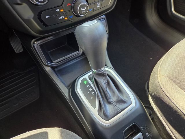 Used 2018 Jeep Renegade Latitude image 28