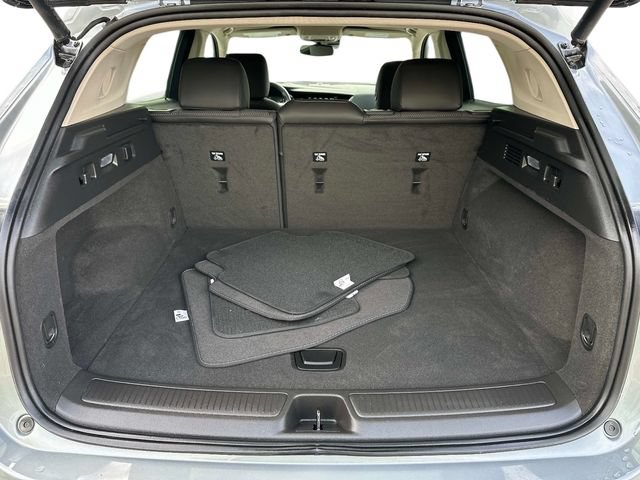 Used 2023 Buick Envision Preferred AWD/4WD image 9