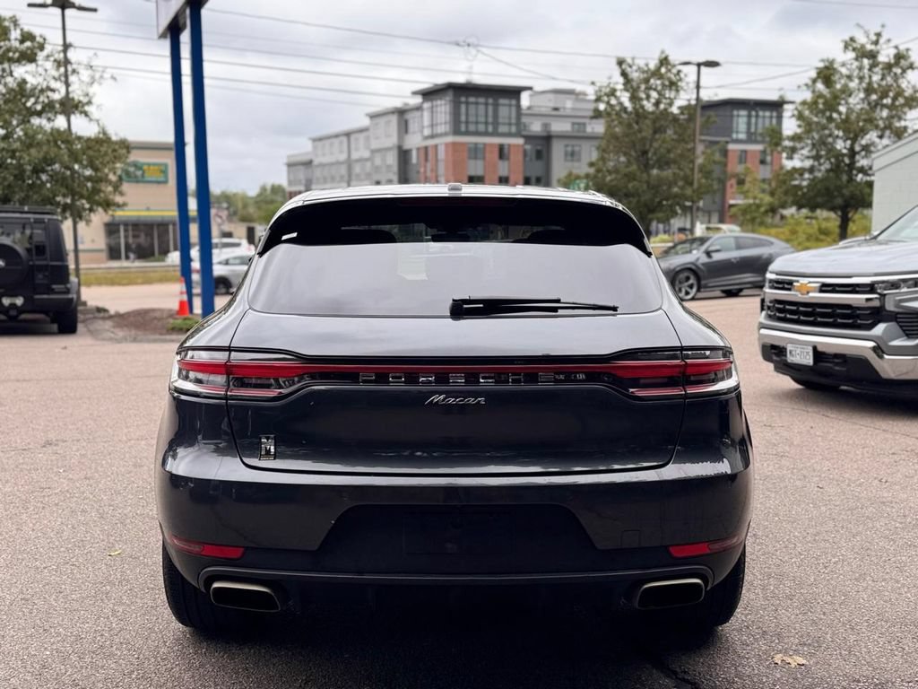 Used 2020 Porsche Macan AWD/4WD image 5