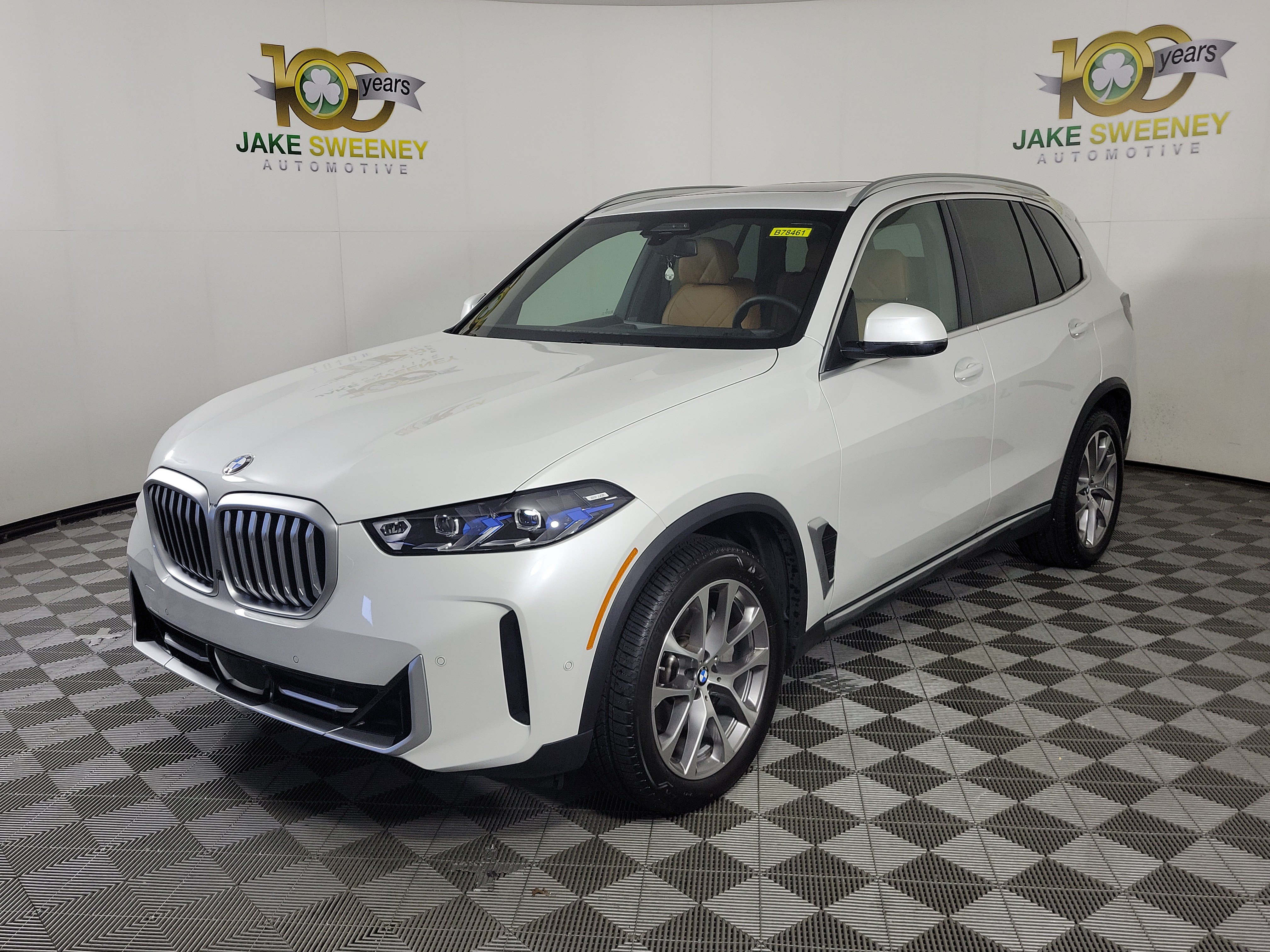 Certified 2026 BMW X5 xDrive40i AWD/4WD image 3