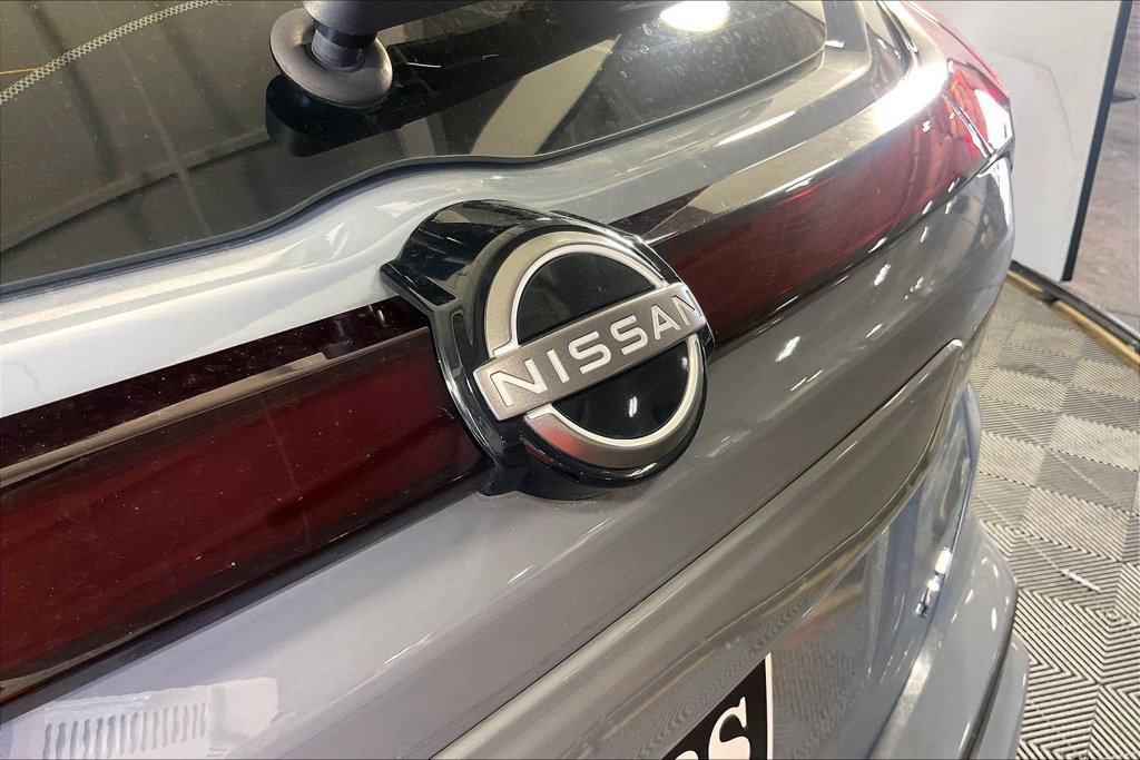 Used 2024 Nissan Kicks SR w/ SR Premium Package FWD image 38