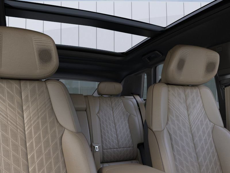 New 2026 Cadillac Lyriq Signature Luxury w/ Nappa Leather Package AWD/4WD image 24