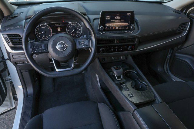Used 2024 Nissan Rogue S FWD image 20