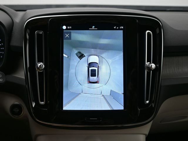 Used 2023 Volvo XC40 B5 Ultimate w/ Climate Package image 20