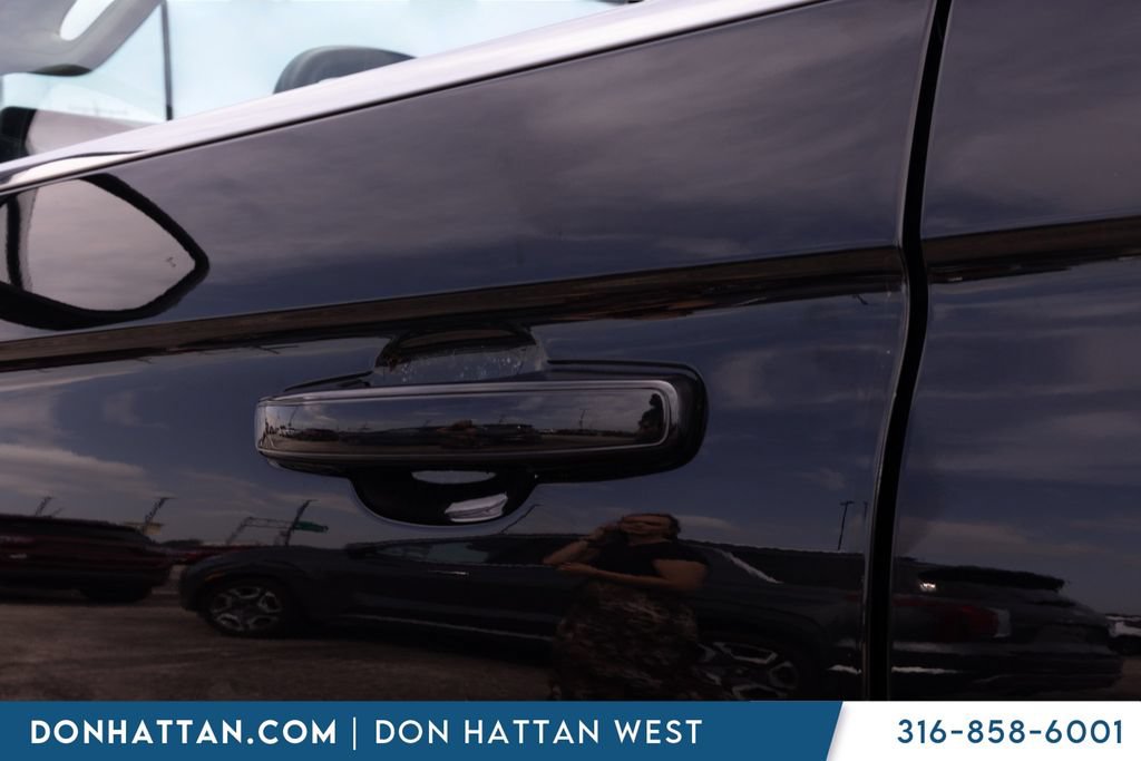 Used 2025 Ford Expedition Max Active AWD/4WD image 32