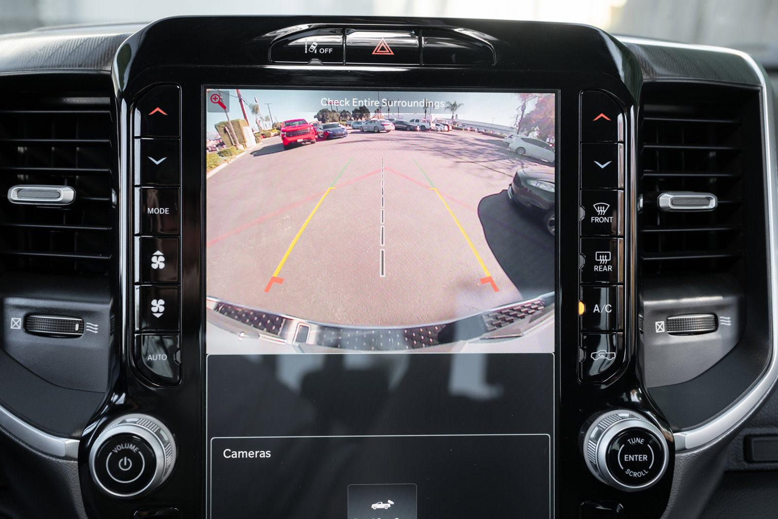 Used 2025 RAM 1500 Big Horn image 33