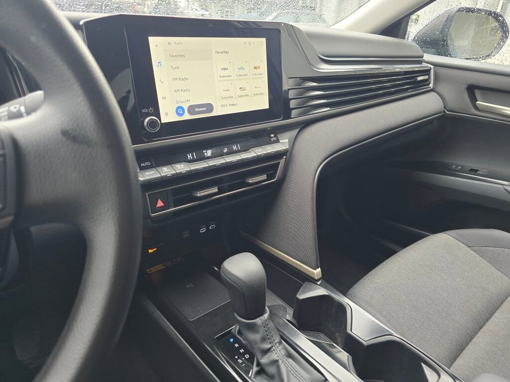 Used 2025 Toyota Camry LE image 26