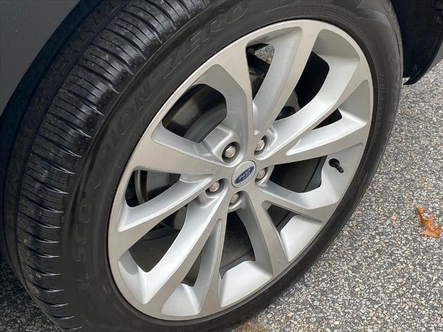 Used 2023 Ford Explorer Platinum w/ Technology Package AWD/4WD image 29
