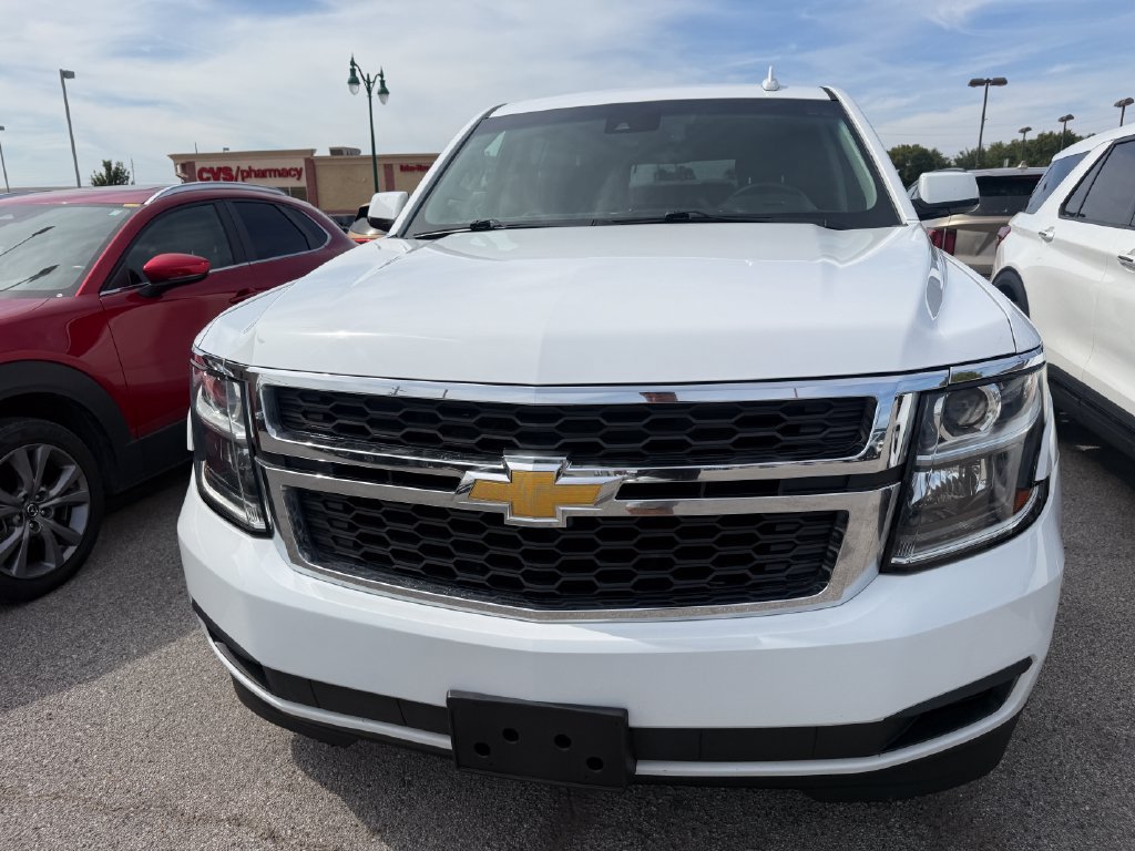 Used 2018 Chevrolet Suburban LT AWD/4WD image 41