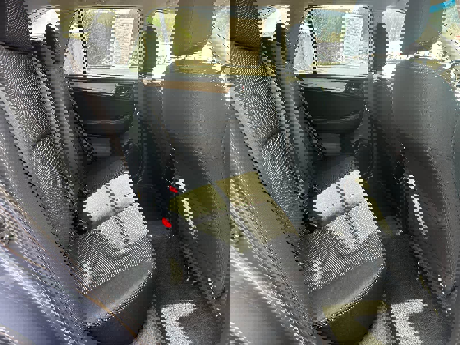 Used 2015 Subaru Outback 2.5i Premium image 12