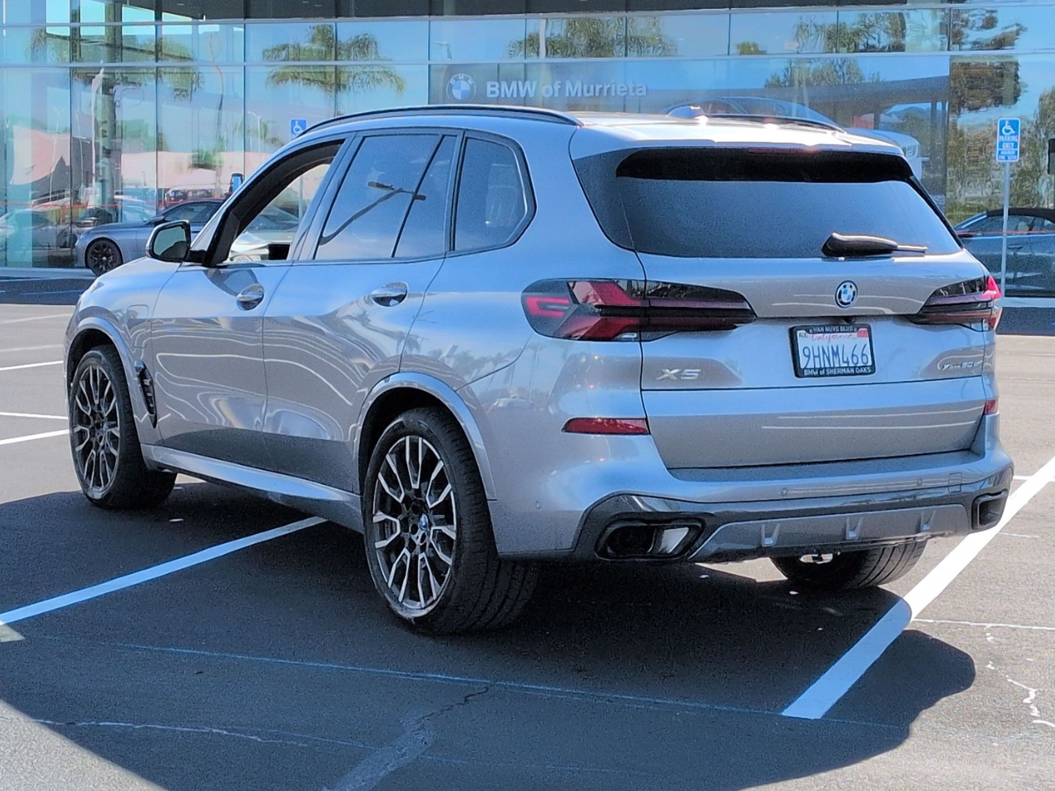 Certified 2024 BMW X5 xDrive50e w/ Executive Package image 8