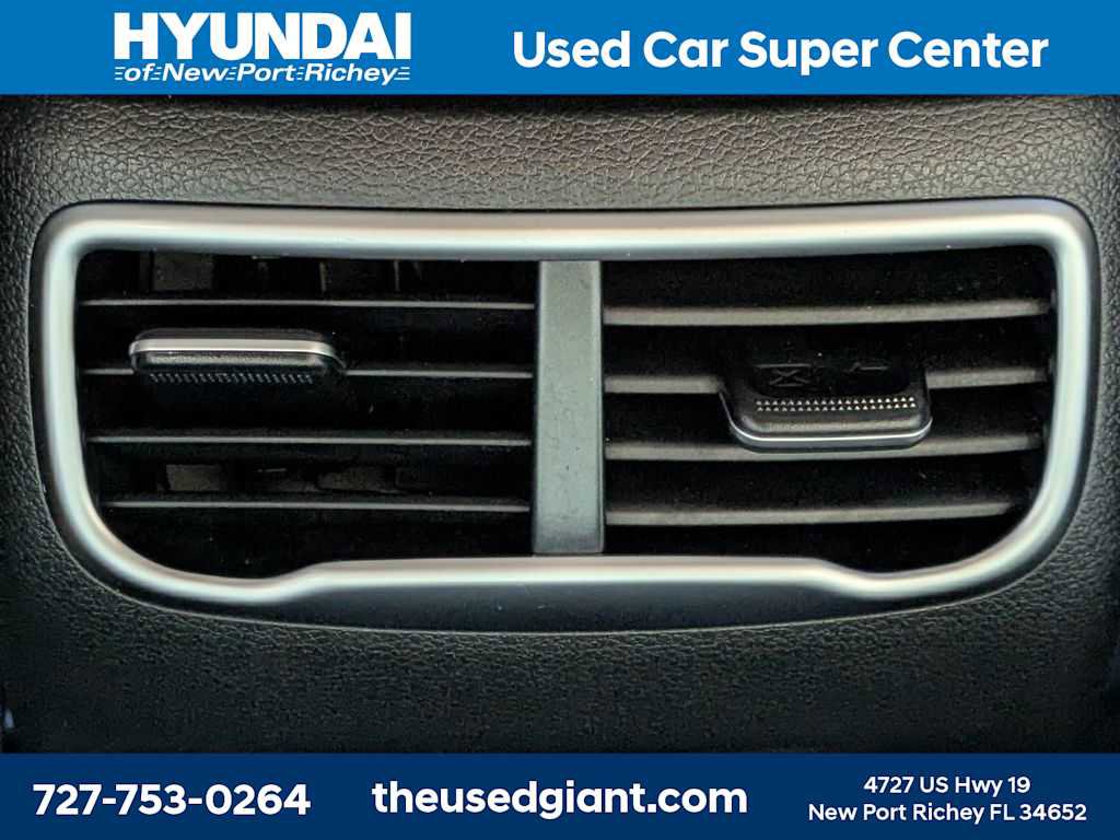 Used 2023 Hyundai Santa Fe Calligraphy w/ Cargo Package AWD/4WD image 18