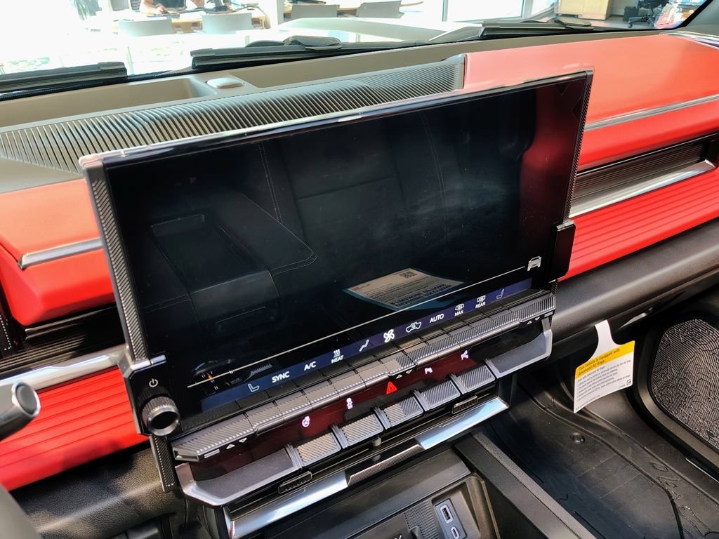 New 2026 GMC Hummer EV 3X w/ Carbon Fiber Edition Package AWD/4WD image 34