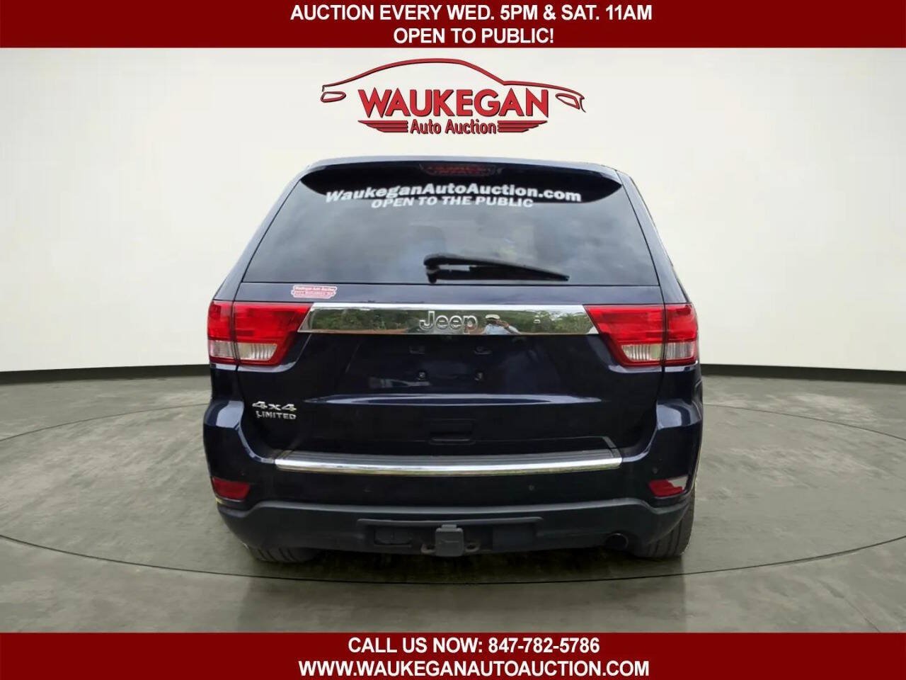 Used 2013 Jeep Grand Cherokee Limited w/ Luxury Group II AWD/4WD image 6
