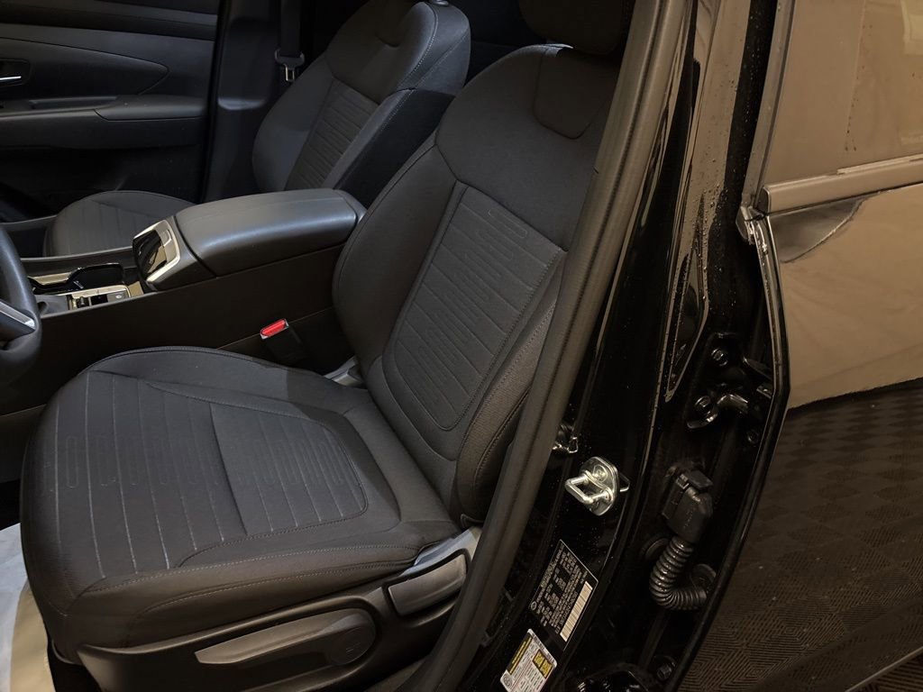 Certified 2026 Hyundai Santa Cruz SE image 11