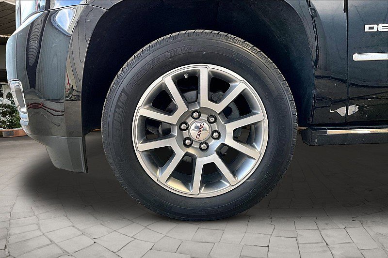 Used 2018 GMC Yukon Denali w/ Open Road Package RWD image 7