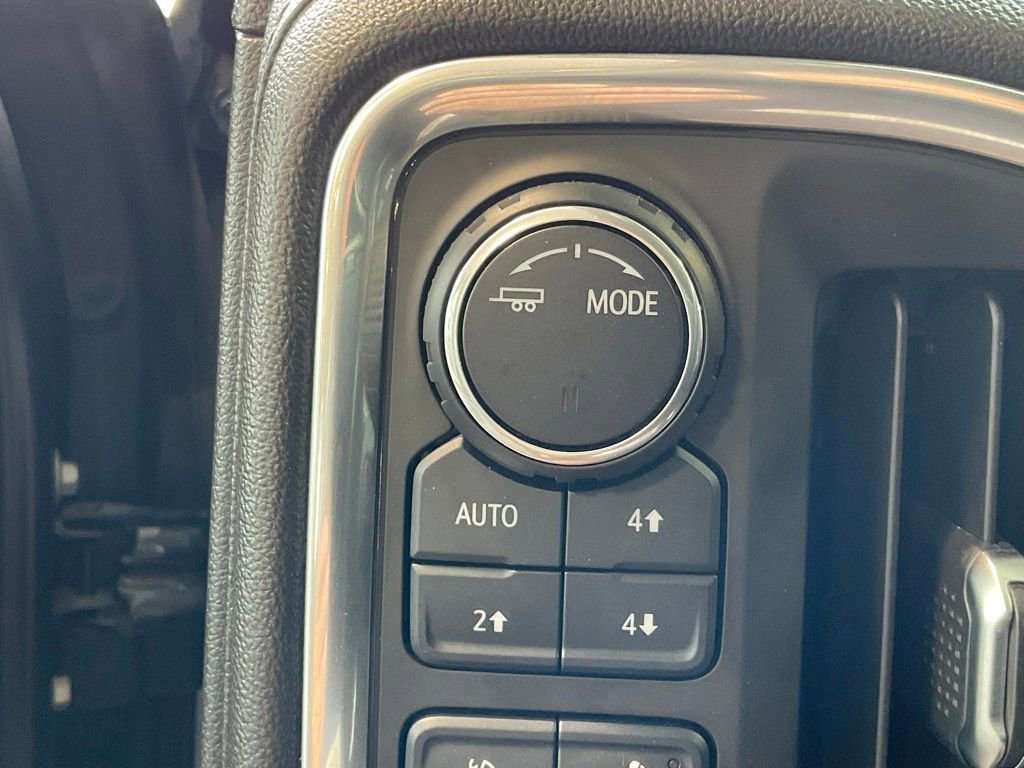 Used 2020 Chevrolet Silverado 1500 LT Trail Boss AWD/4WD image 17