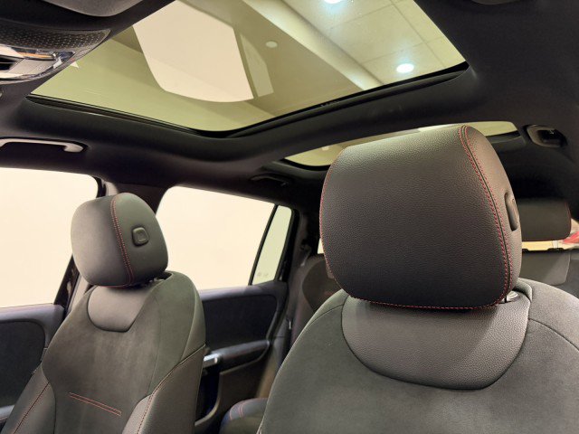 Used 2024 Mercedes-Benz EQB 250+ image 15