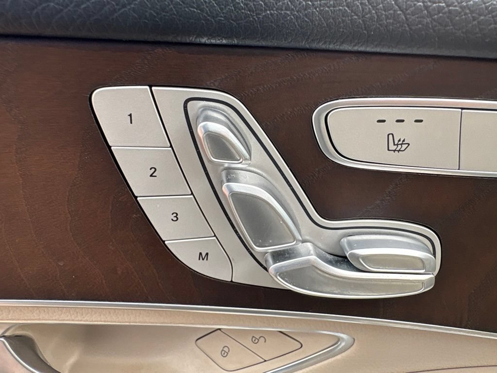 Used 2019 Mercedes-Benz GLC 300 4MATIC image 14