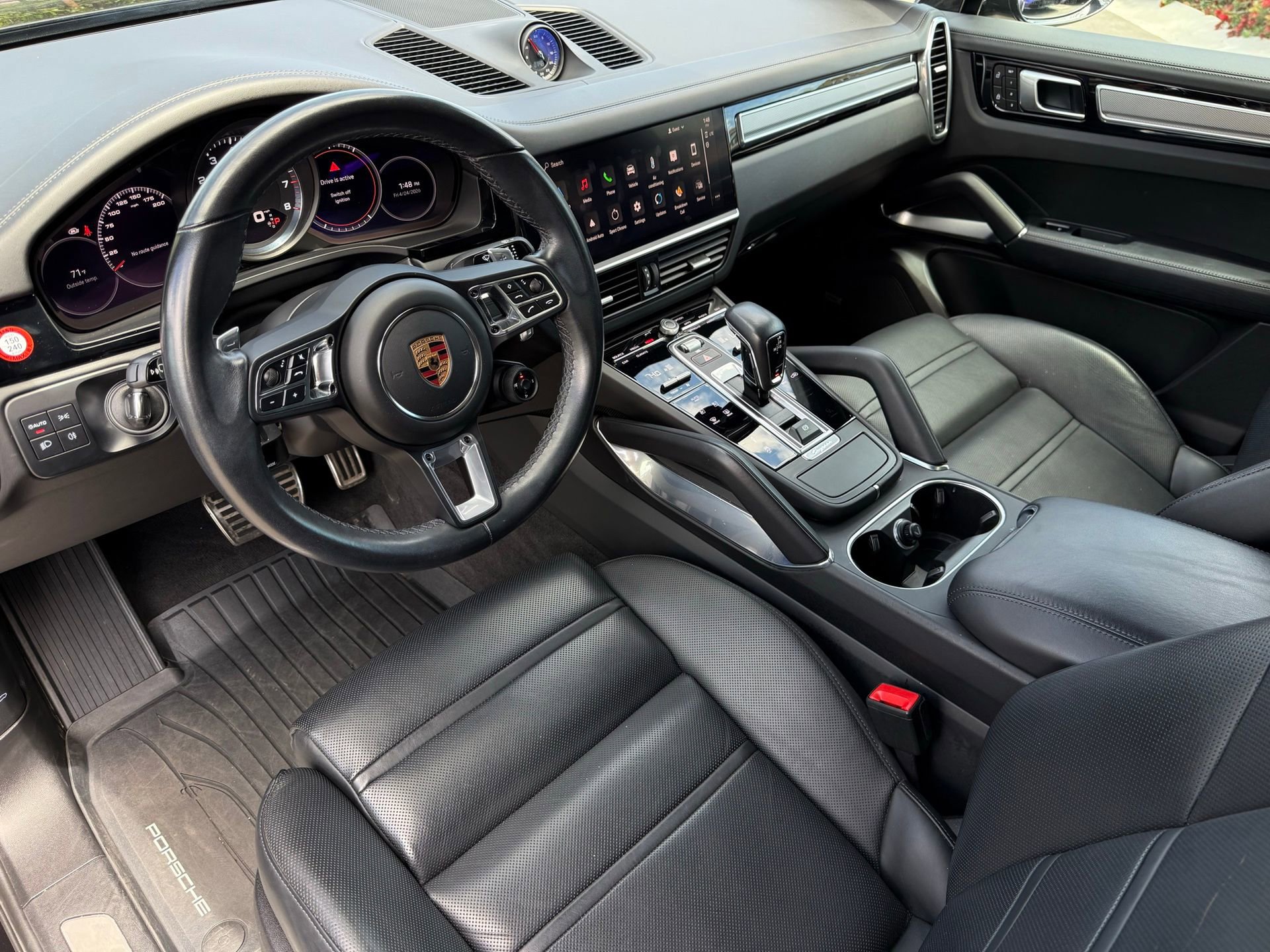 Certified 2022 Porsche Cayenne Turbo w/ Performance Package (PG2) AWD/4WD image 4