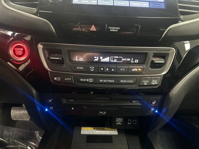 Used 2019 Honda Pilot Elite image 16
