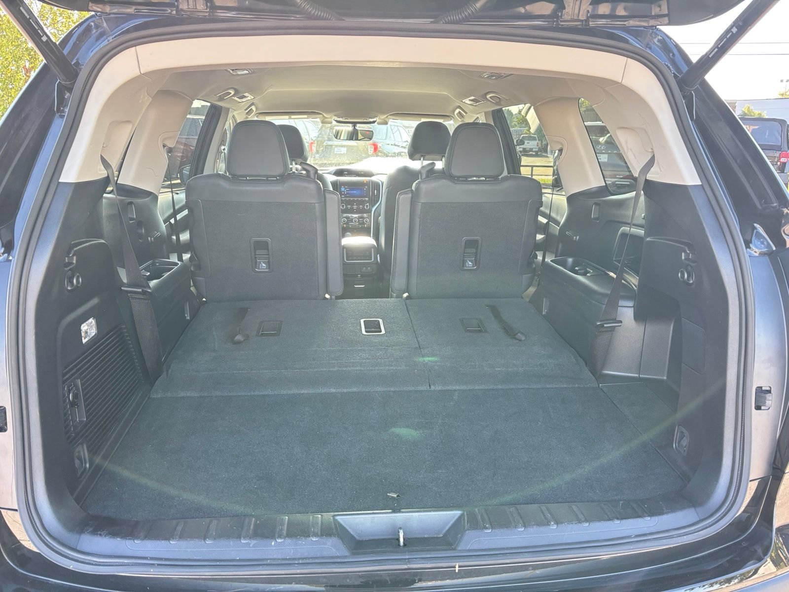 Used 2022 Subaru Ascent Limited AWD/4WD image 18
