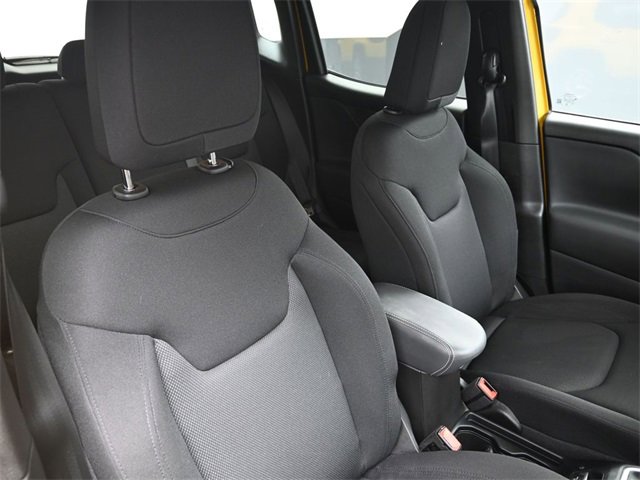 Used 2023 Jeep Renegade Latitude image 35