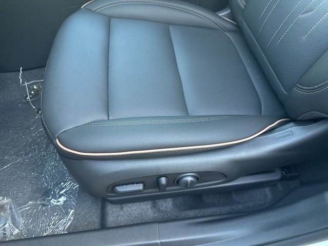 New 2025 Buick Envista Avenir image 13