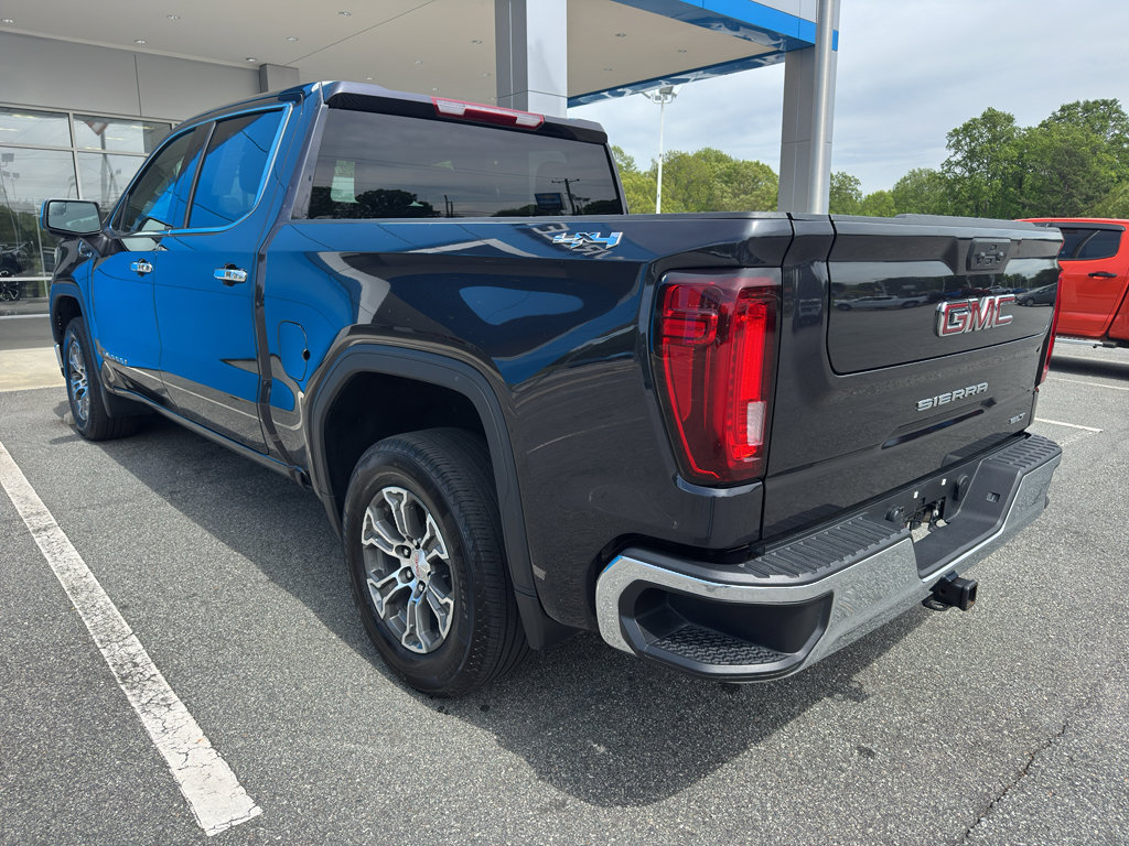 Used 2025 GMC Sierra 1500 SLT image 4