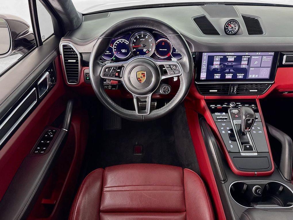 Used 2021 Porsche Cayenne GTS image 28