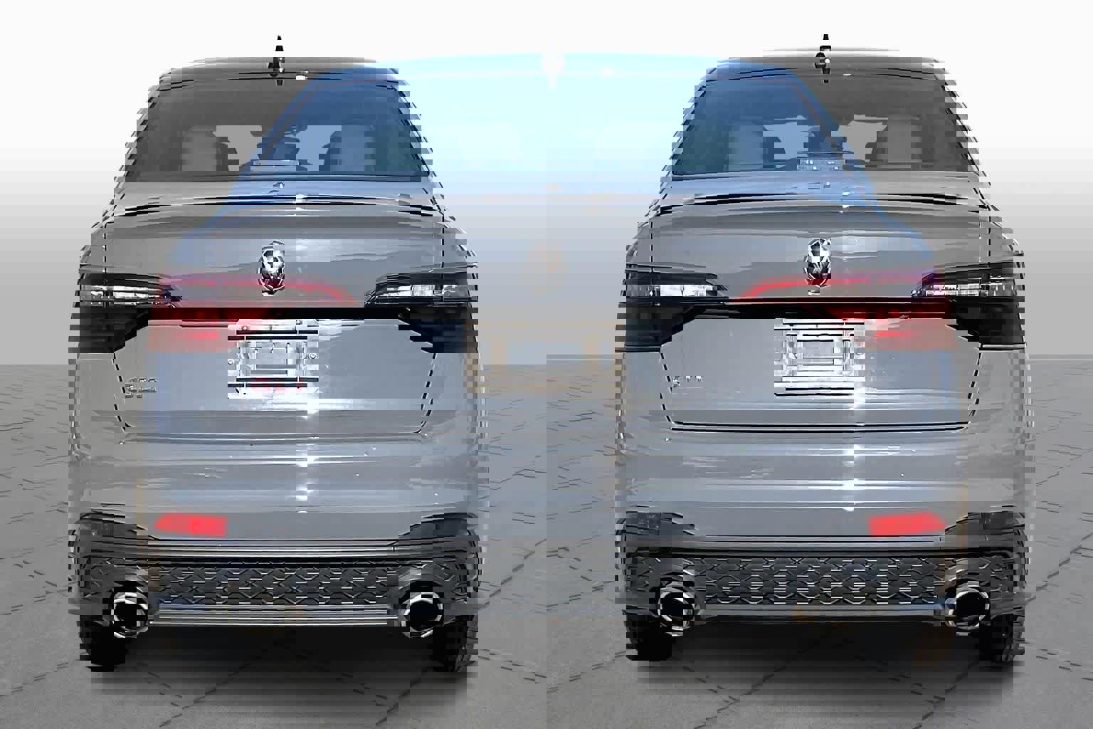 Used 2024 Volkswagen Jetta GLI Autobahn w/ GLI Black Package image 5