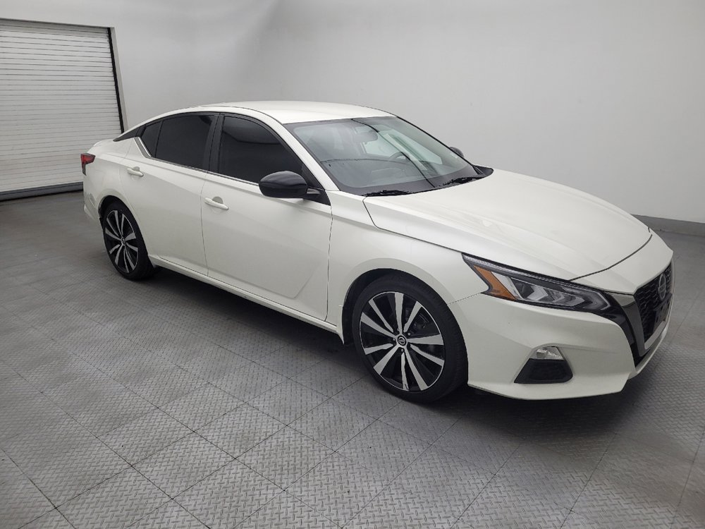 Used 2019 Nissan Altima 2.5 SR FWD image 11