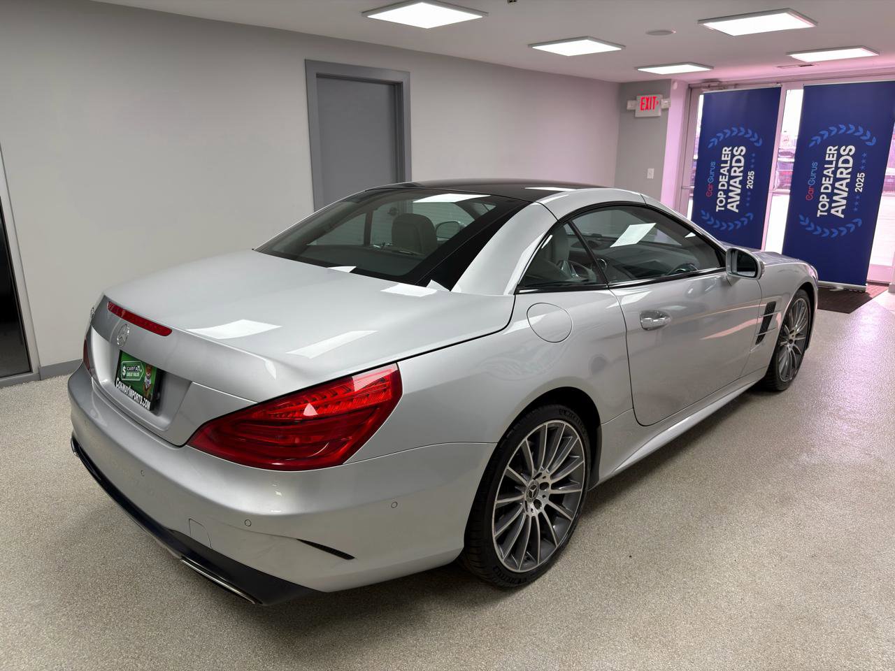 Used 2018 Mercedes-Benz SL 550 image 5