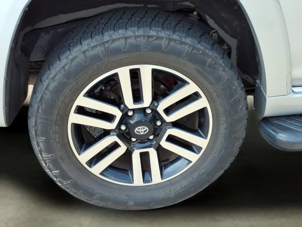 Used 2018 Toyota 4Runner Limited RWD image 35