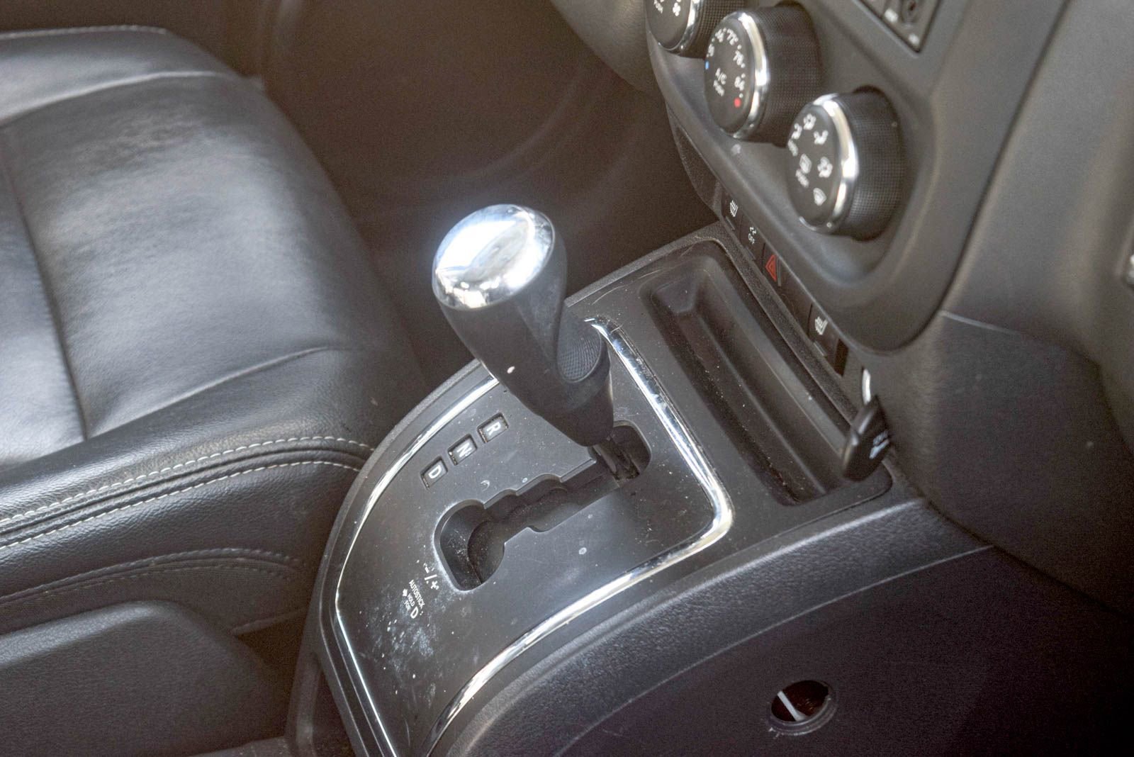 Used 2017 Jeep Patriot High Altitude AWD/4WD image 19