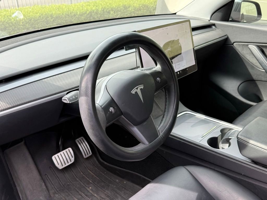 Used 2022 Tesla Model Y Performance image 2