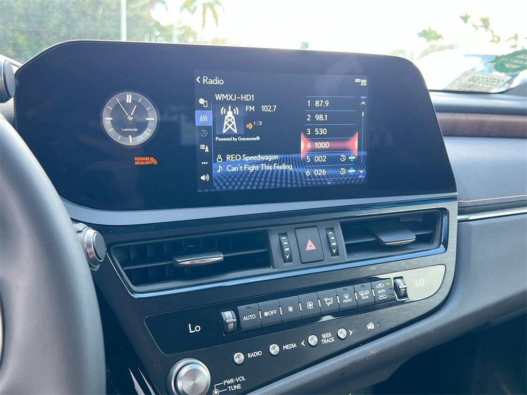 Certified 2022 Lexus ES 350 w/ Premium Package image 15