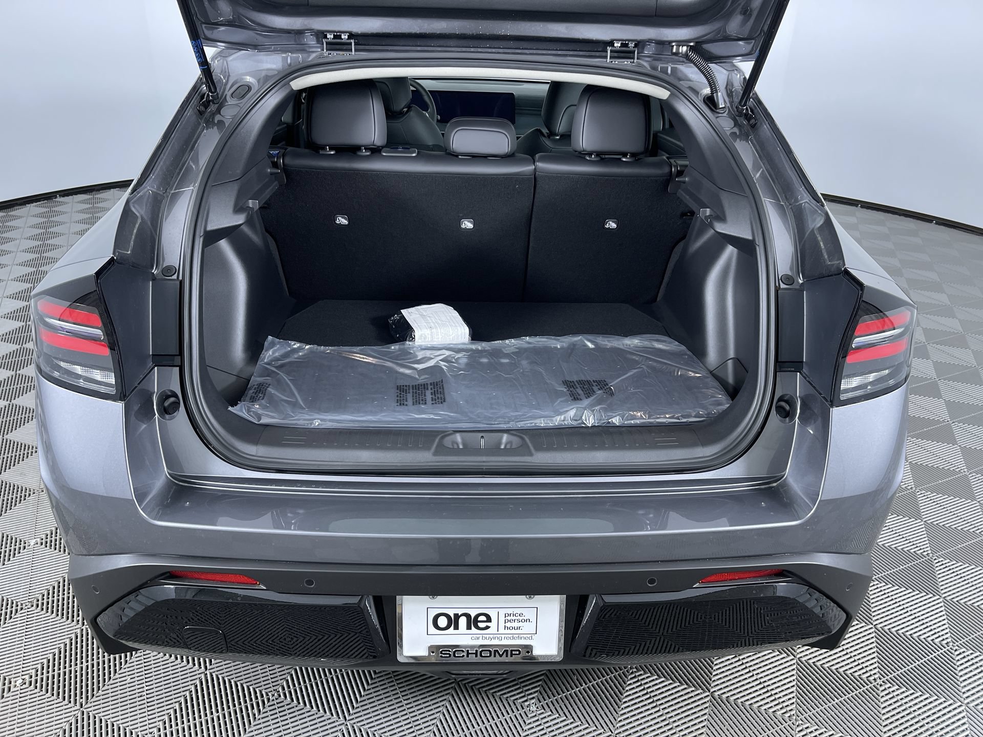 New 2026 Nissan Leaf SV+ w/ Floor Mat Package (SV+) FWD image 25