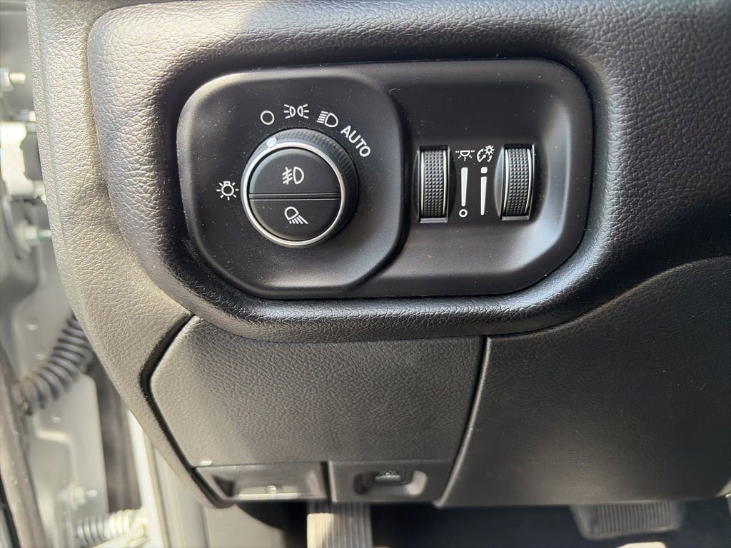 Used 2024 RAM 2500 Laramie image 15