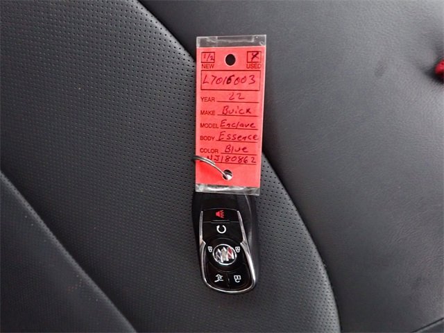 Used 2022 Buick Enclave Essence image 39